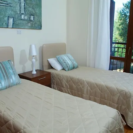 Aphrodite Hills Superior Villas Superior 0342 Air Conditioning 4 Bedrooms Villa Paphos